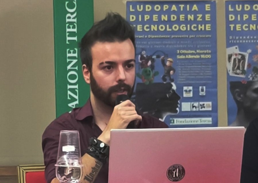 Ludopatia e dipendenze tecnologiche: quando è il gioco a giocare con noi
